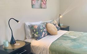 Roslyn Business Studio - 2 Bedroom
